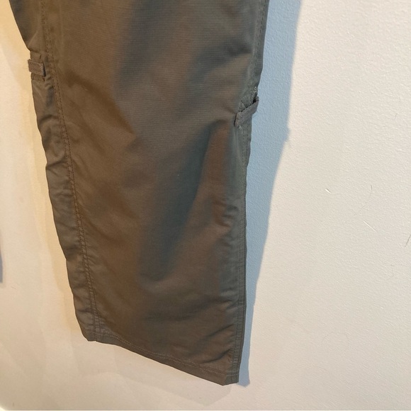 THE NORTH FACE Sz 12 Khaki Convertible Hiking Pants with Many Pockets - Picture 4 of 16